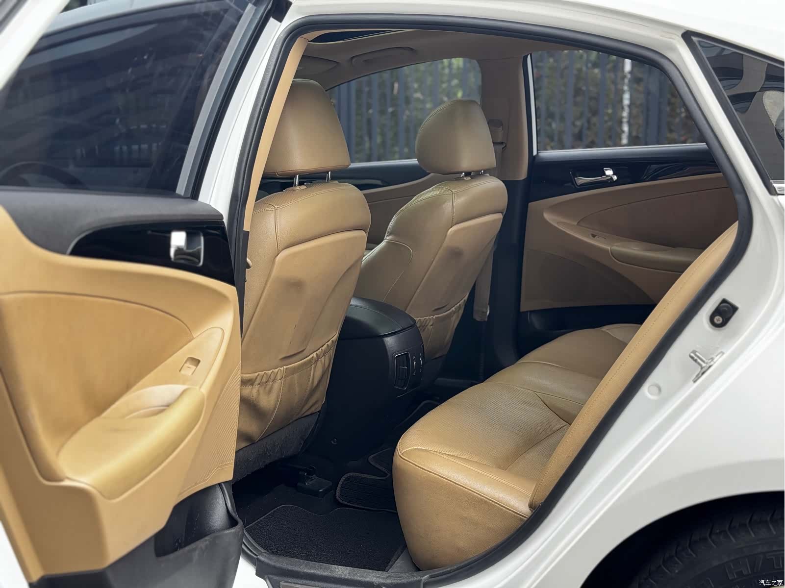 Hyundai Sonata, 2014 все фото