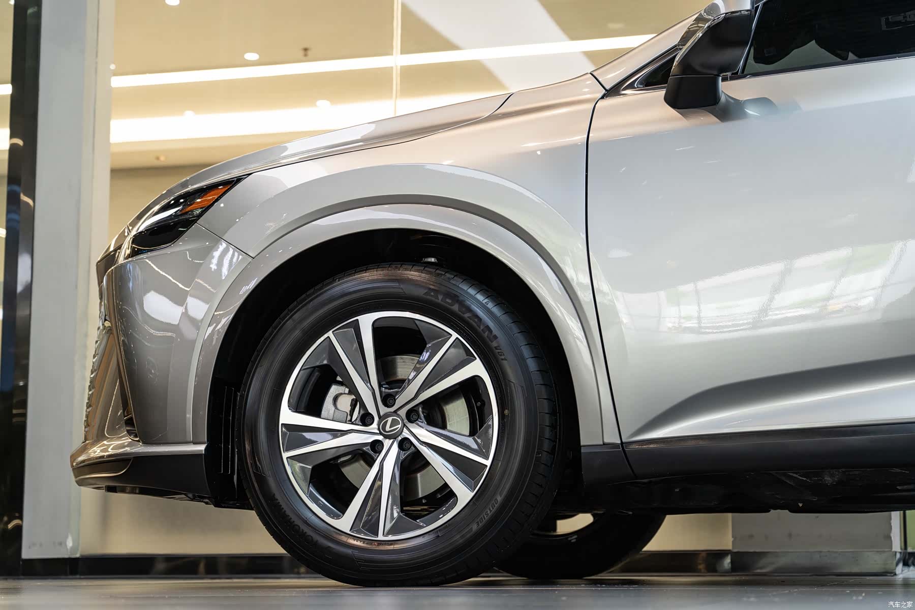 Lexus RX, 2026 8