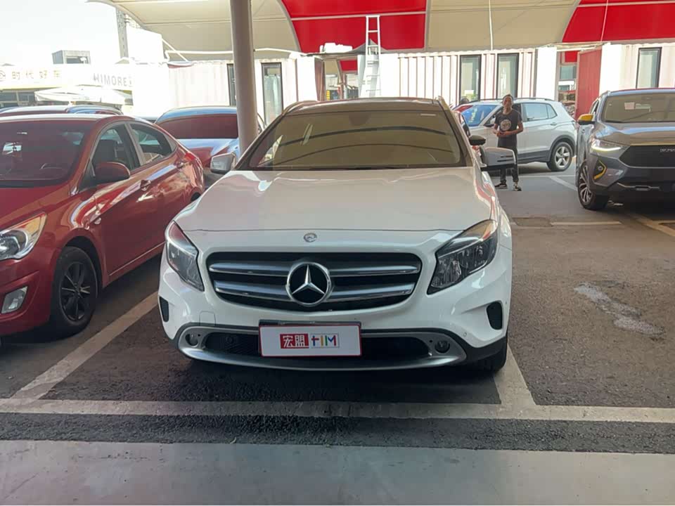Mercedes-Benz GLA
