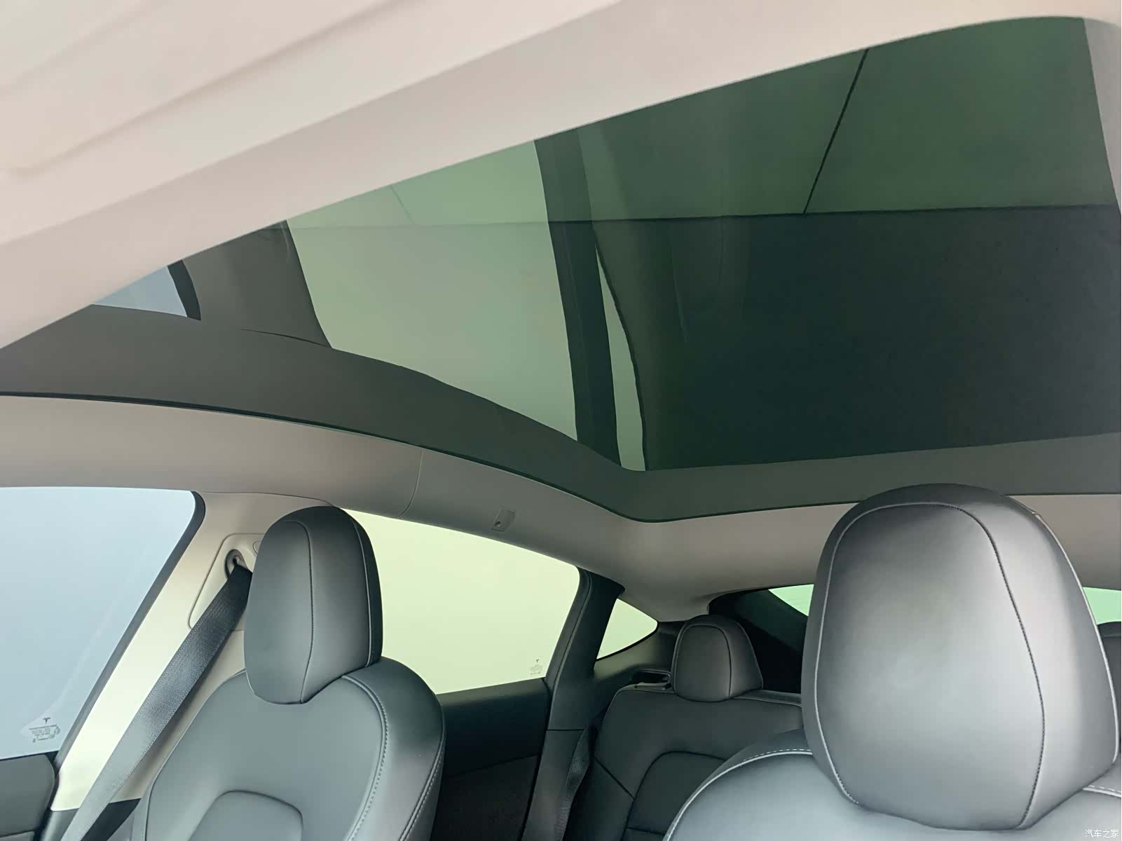 Tesla Model Y, 2022 16