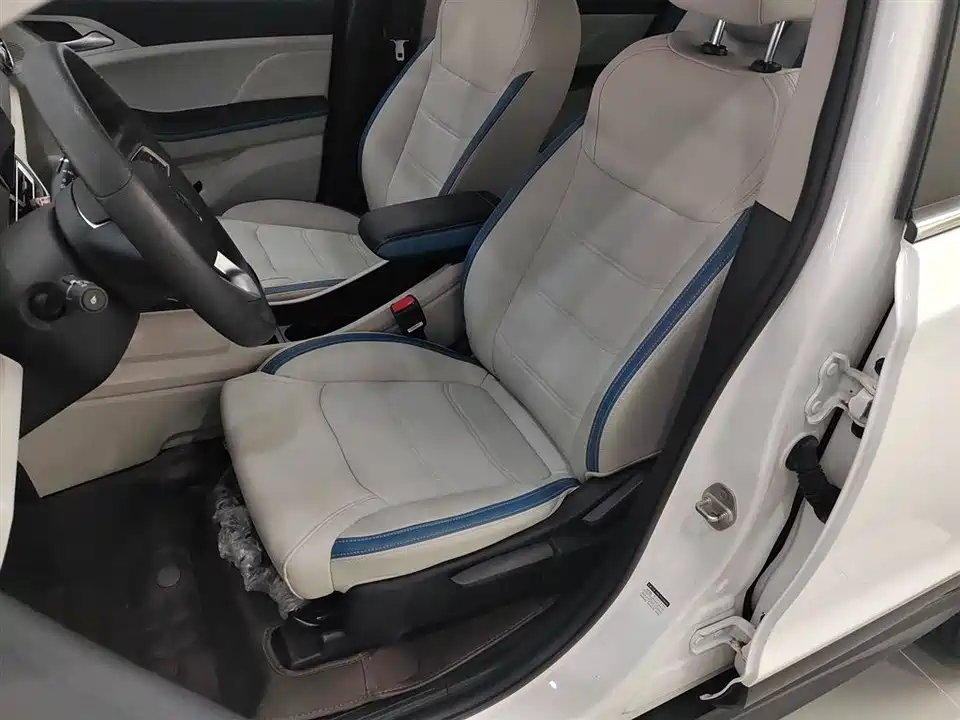 BYD Yuan Pro BYD Yuan Pro