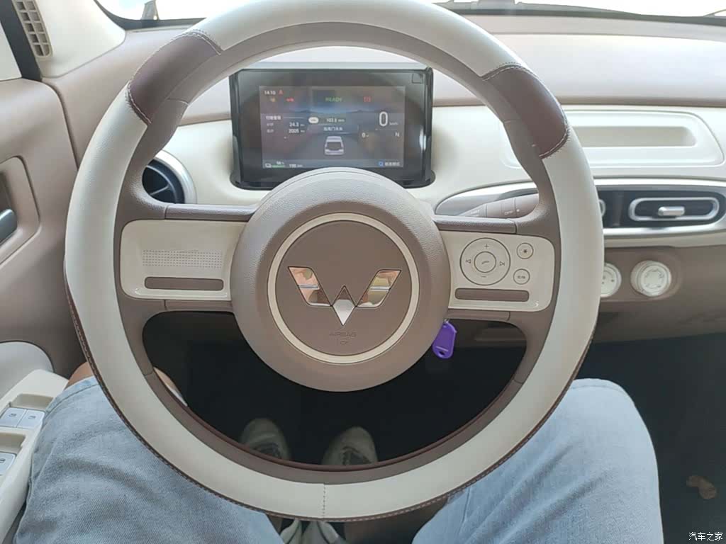 Wuling MINIEV, 2025 11