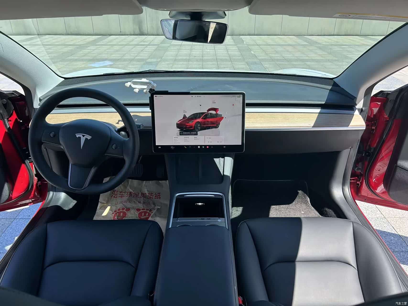 Tesla Model 3, 2022 13