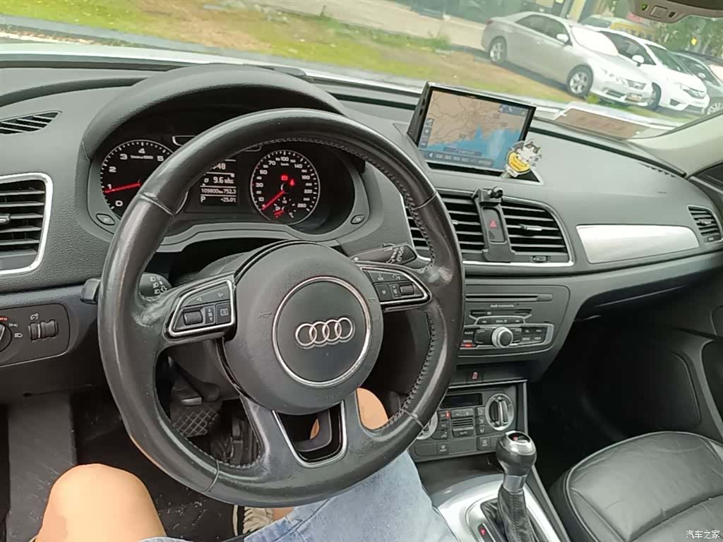 Audi Q3, 2015 10