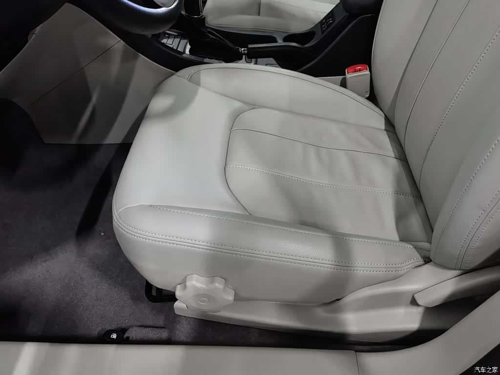 BAIC D50, 2016 20