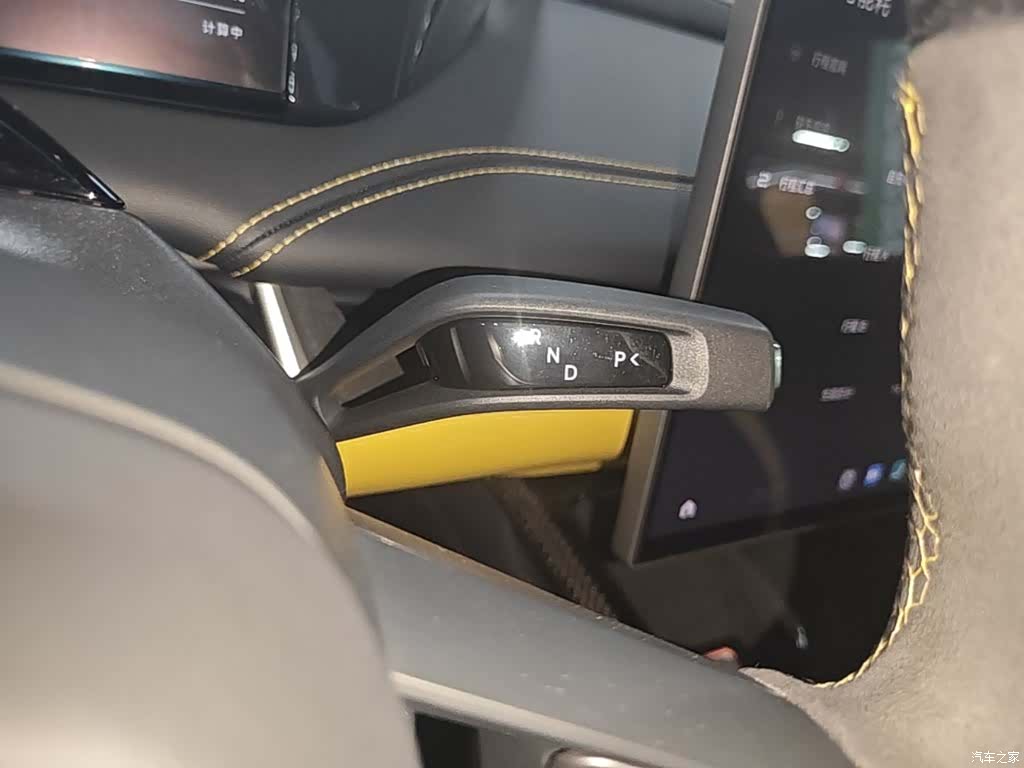 Xiaomi SU7, 2025 14