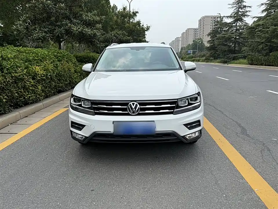 Volkswagen Tiguan L