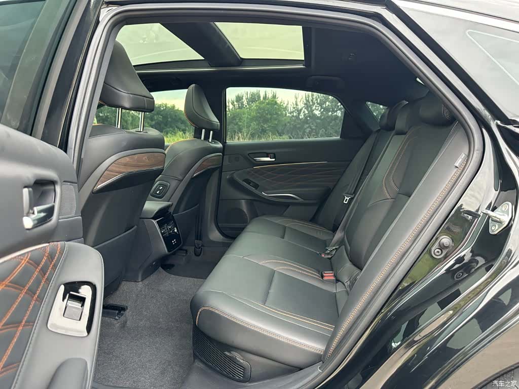 Toyota Avalon, 2024 9