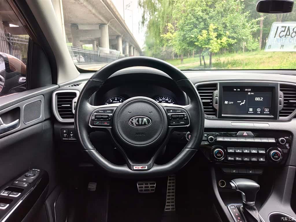 Kia KX5, 2016 12