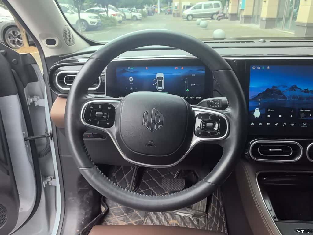 Leapmotor C11, 2024 11
