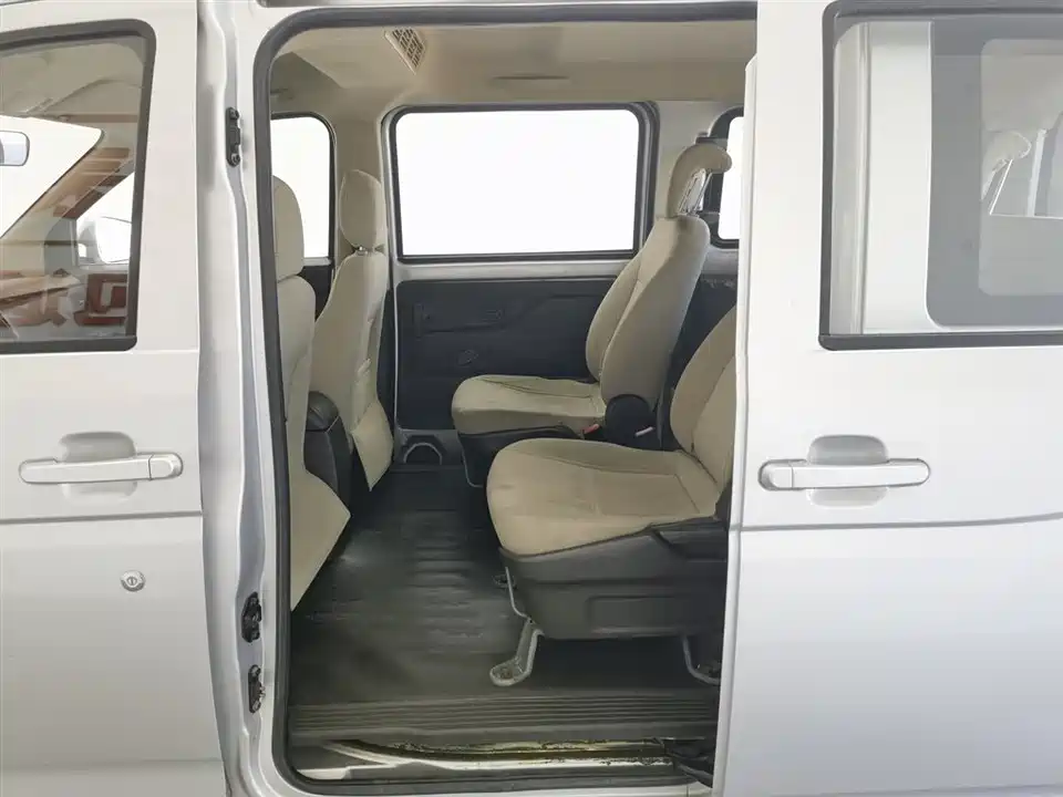 Wuling Wuling Rongguang V