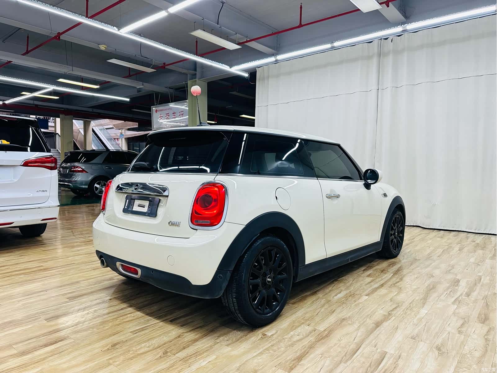 Mini ONE, 2020 все фото