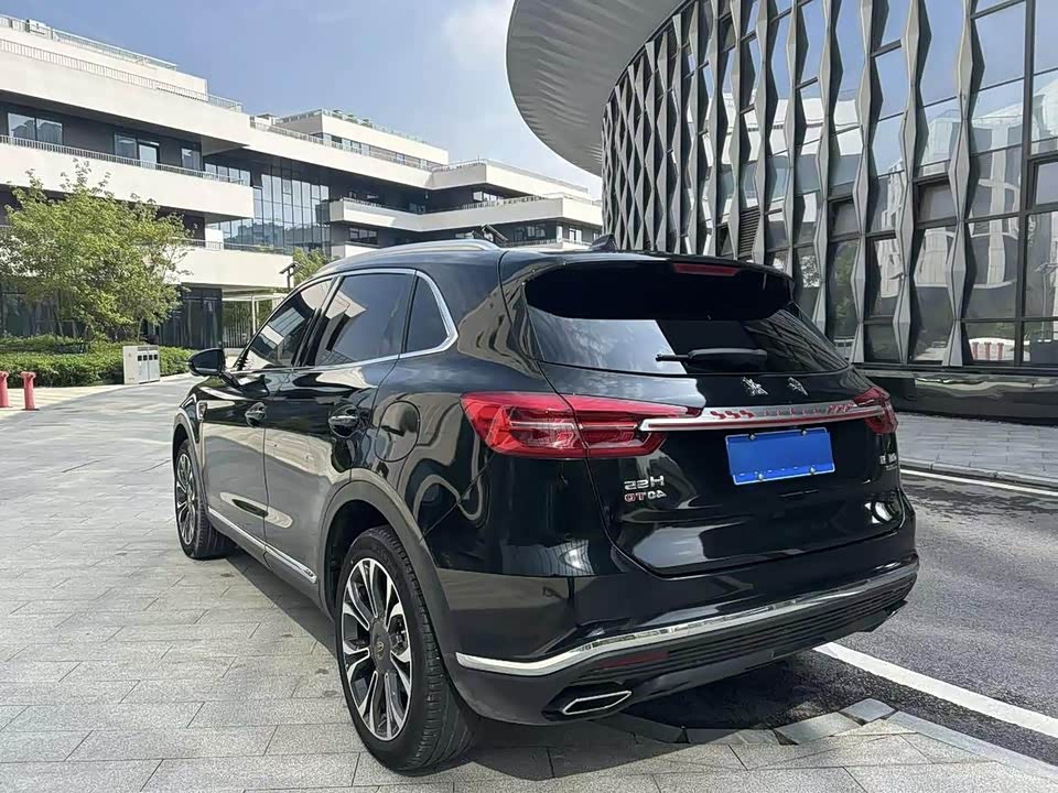 Hongqi HS5