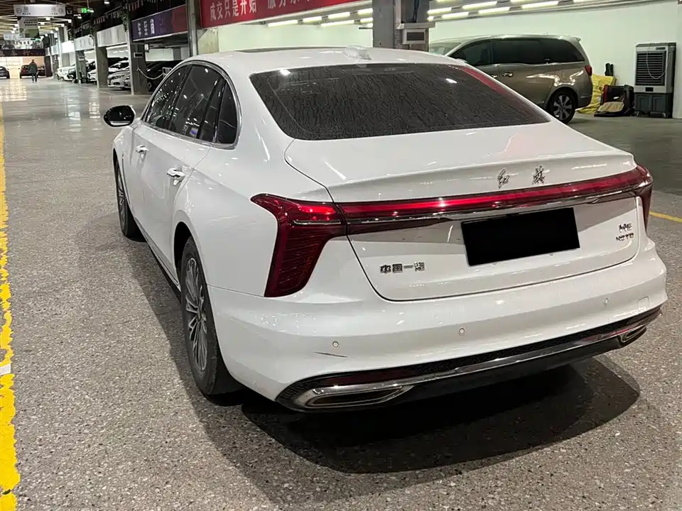 Hongqi H5