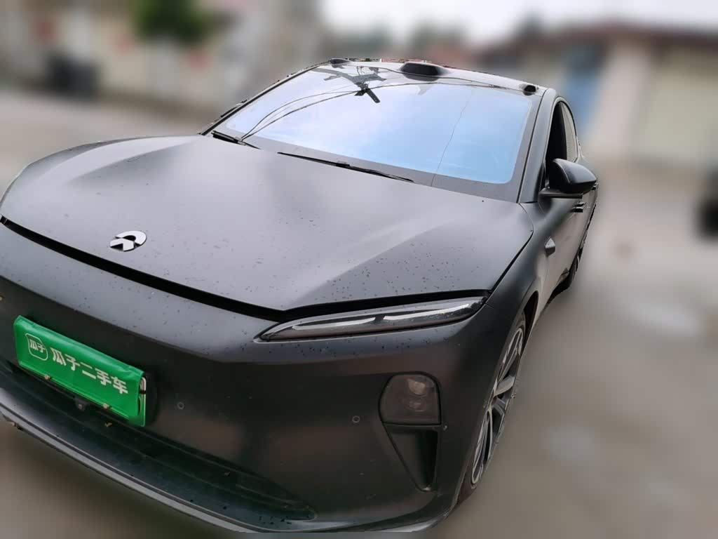 NIO ET5