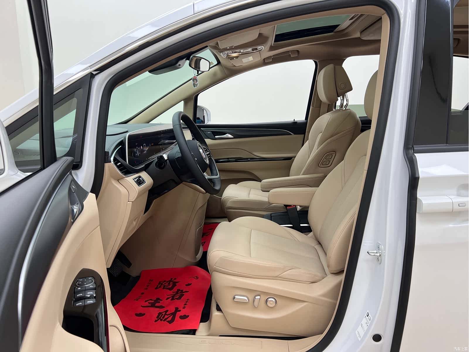 Buick GL8, 2025 15