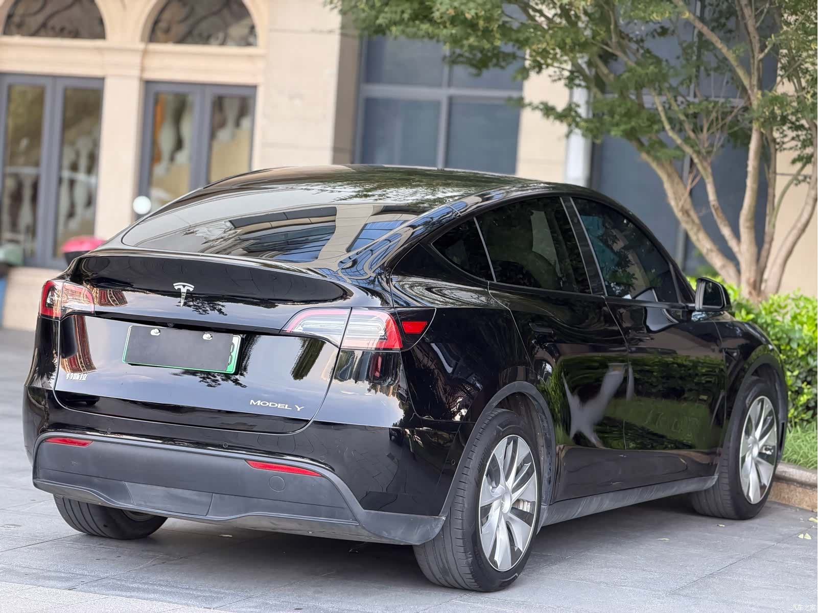 Tesla Model Y, 2022 10