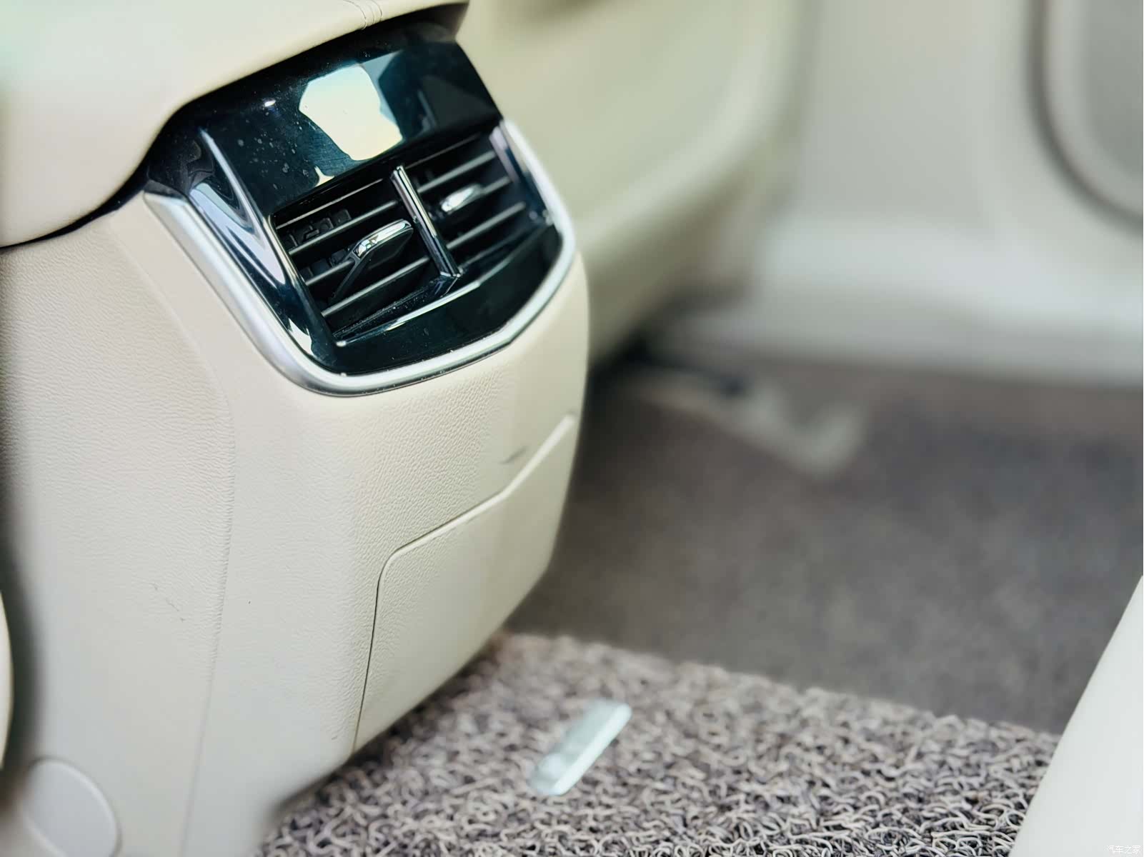 Cadillac XTS, 2014 18