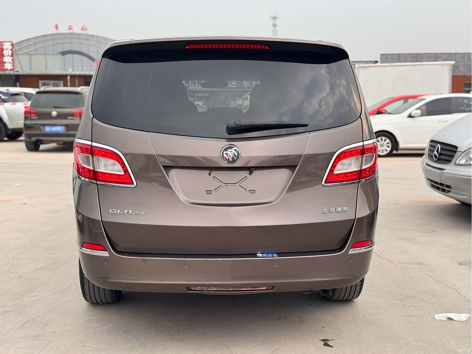 Buick GL8, 2013 8
