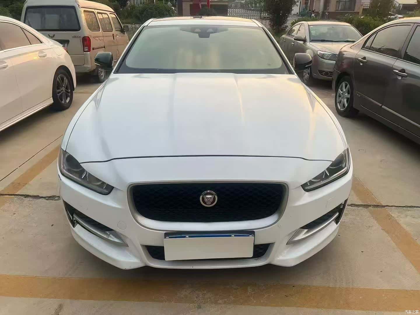 Jaguar XE, 2016 2