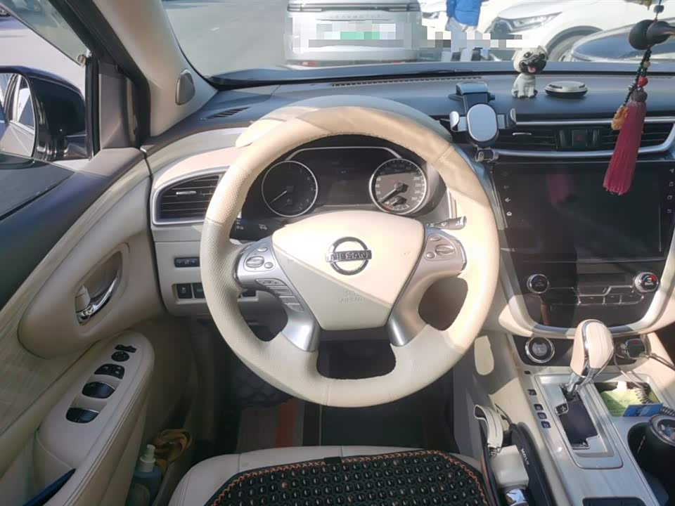 Nissan Loulan