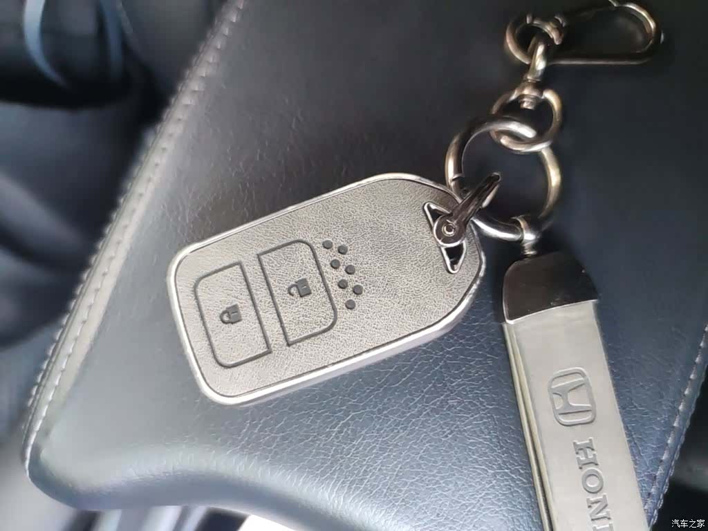 Honda Jade, 2016 12