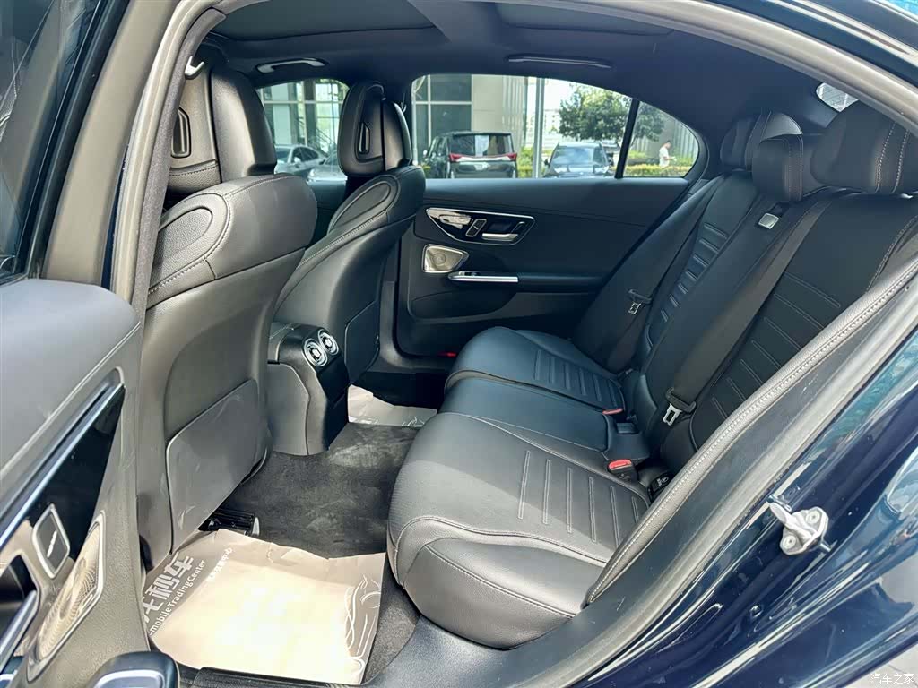 Mercedes-Benz C-Class, 2023 20