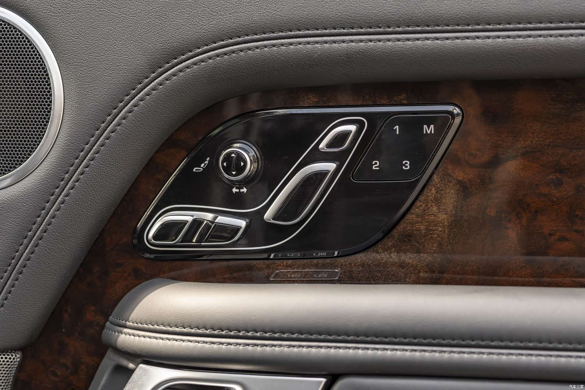 Land Rover Range Rover, 2022 15