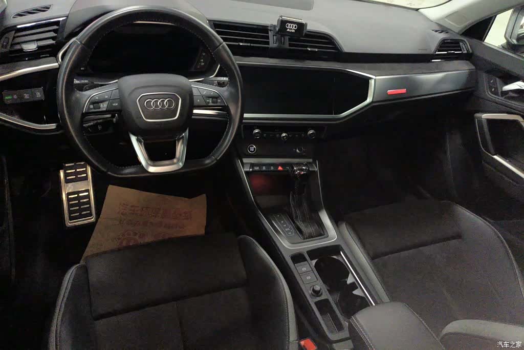 Audi Q3, 2022 12
