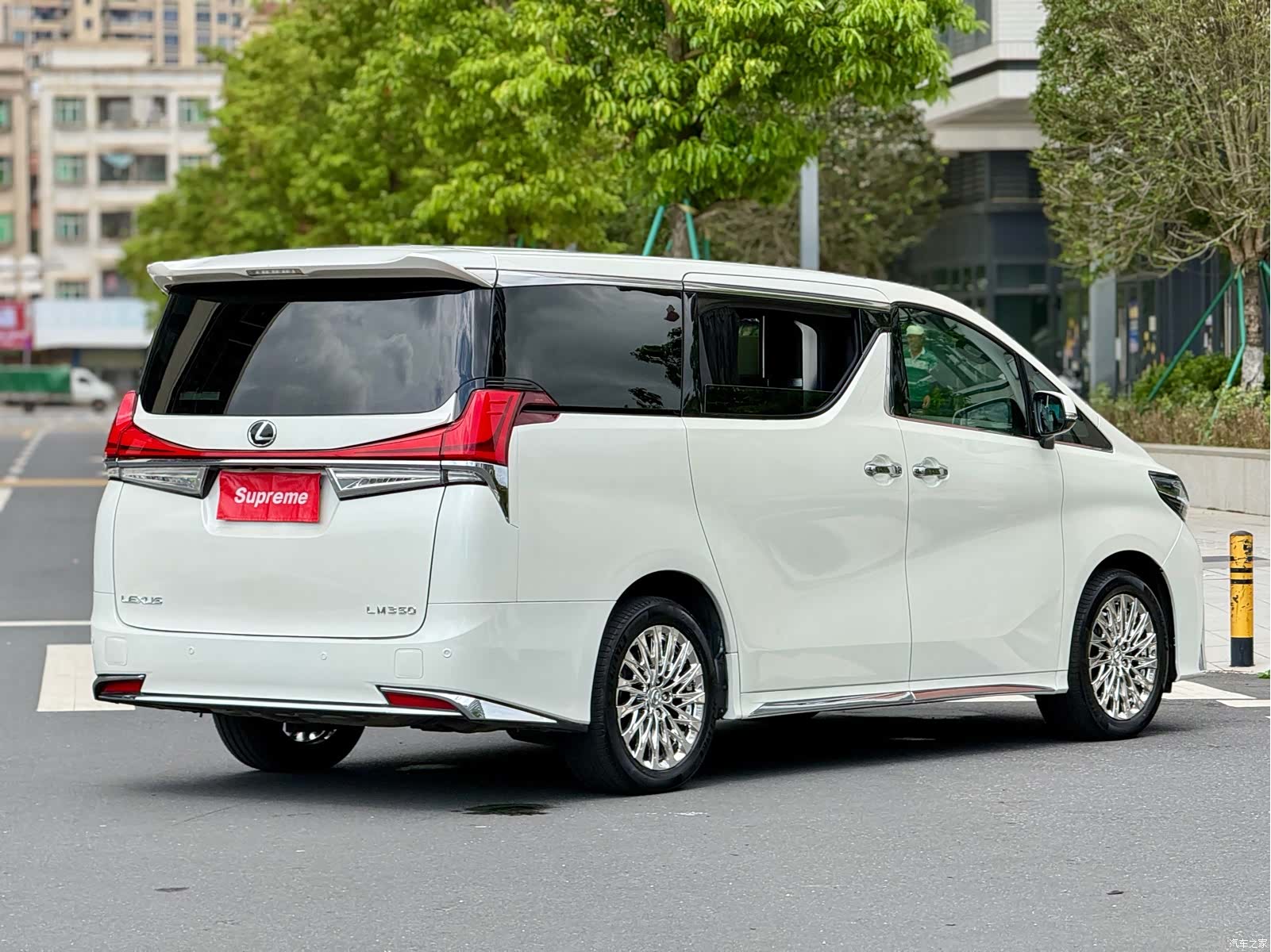 Toyota Alphard, 2015 12