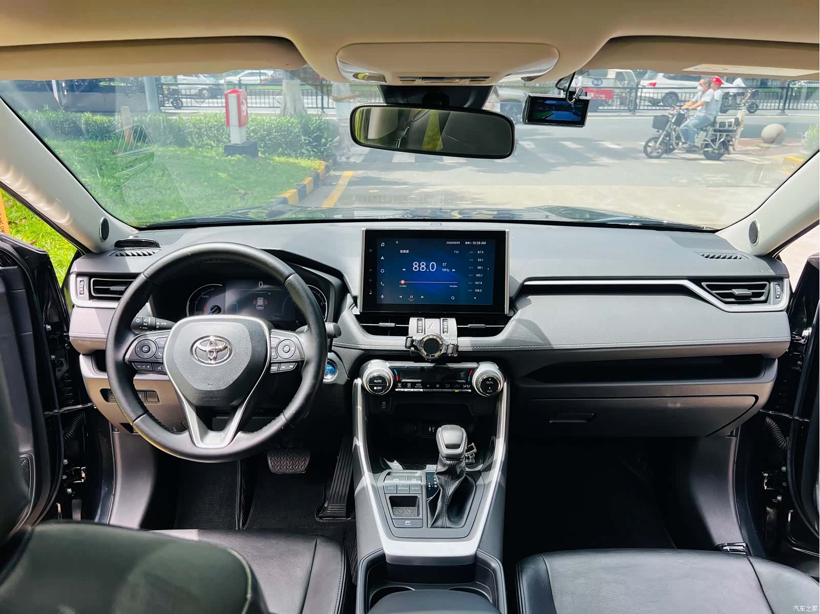Toyota RAV4, 2022 14