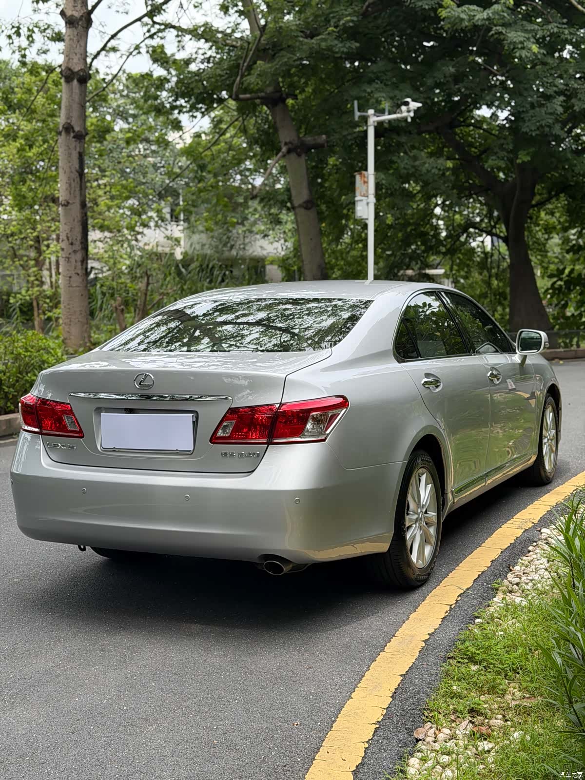 Lexus ES, 2010 7
