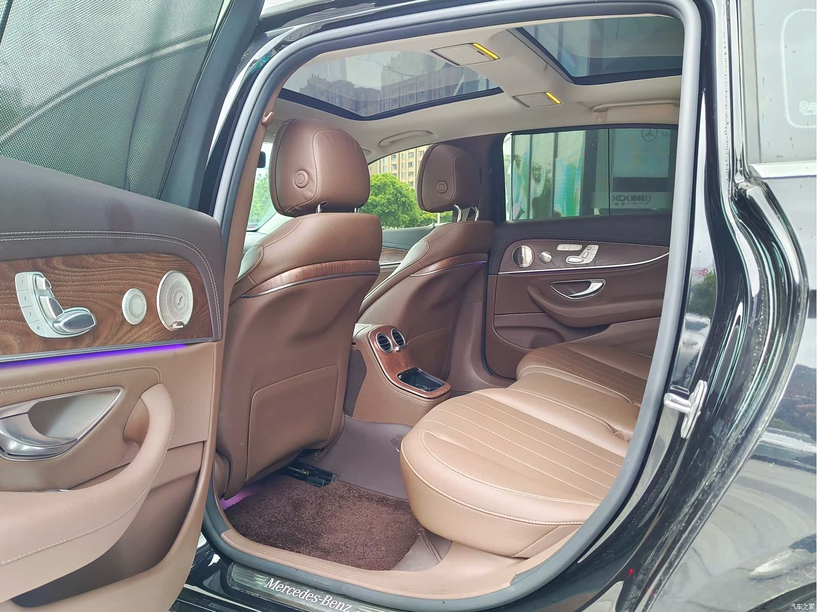 Mercedes-Benz E-Class, 2023 8