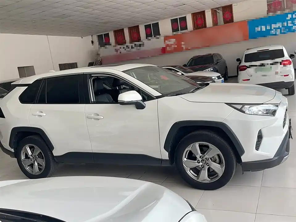 Toyota RAV4 Rongfang