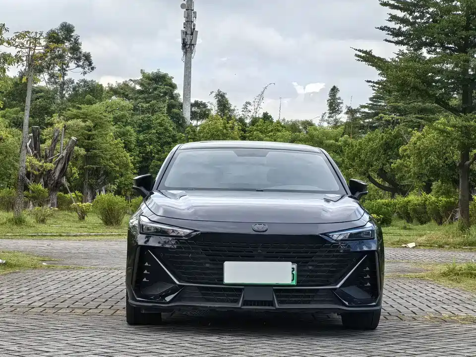 Changan UNI-V Smart iDD