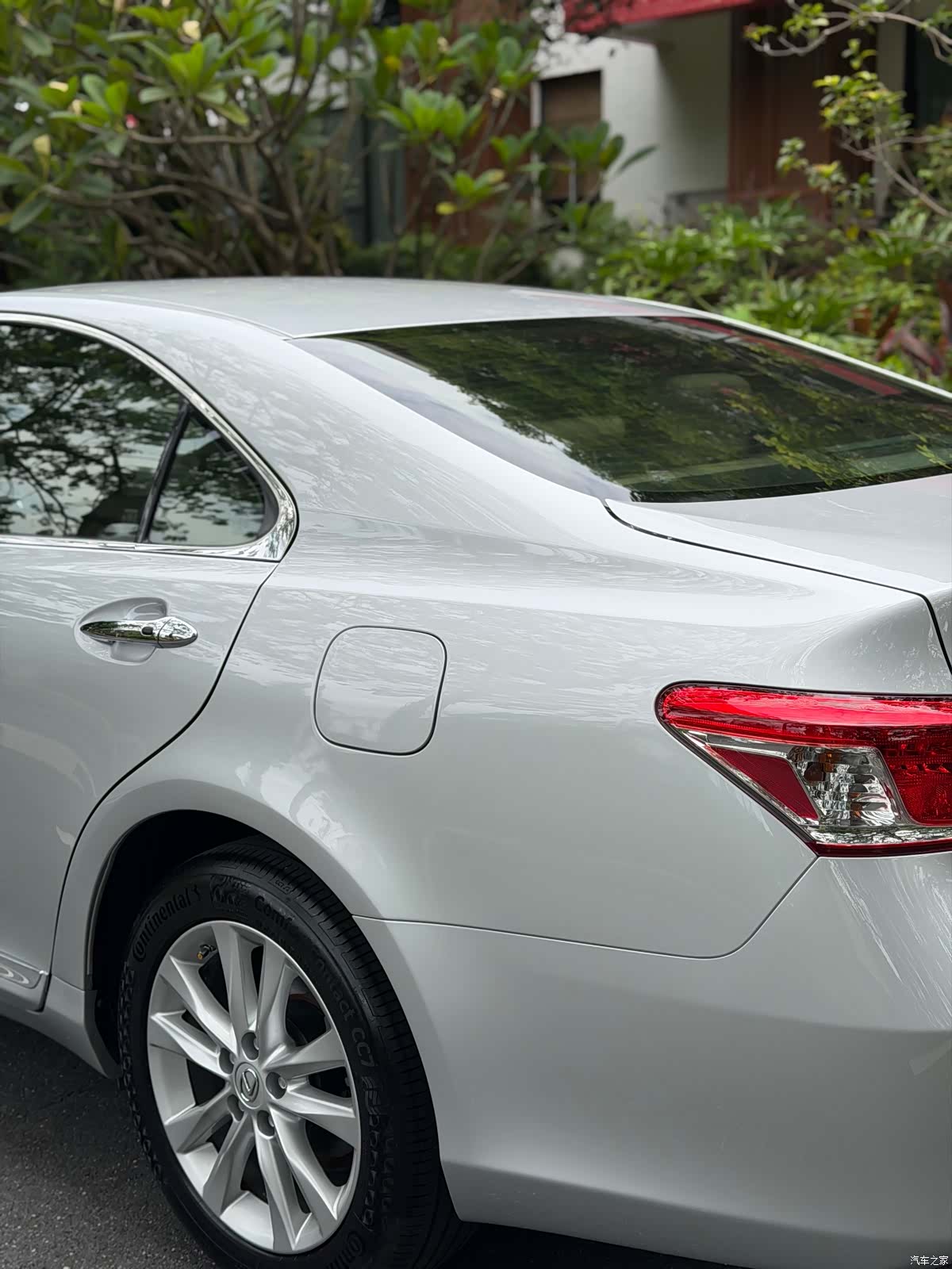 Lexus ES, 2010 все фото