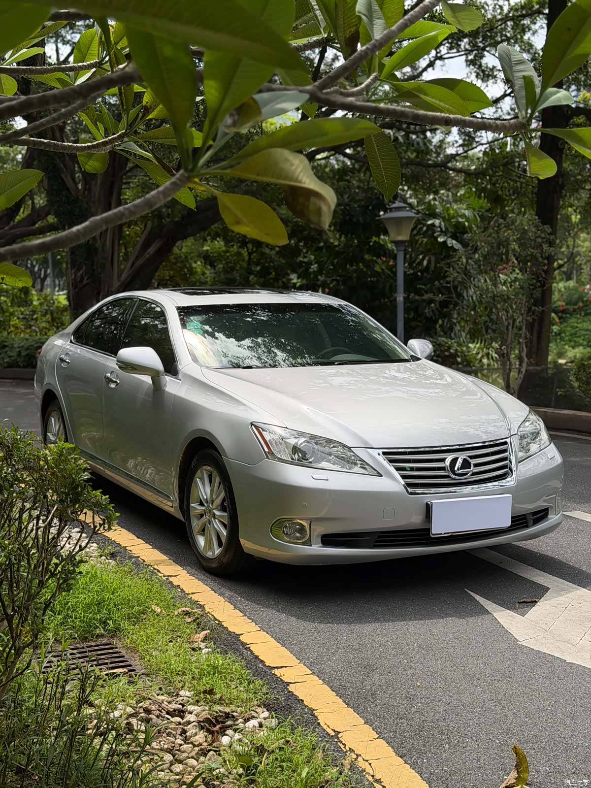 Lexus ES, 2010 24