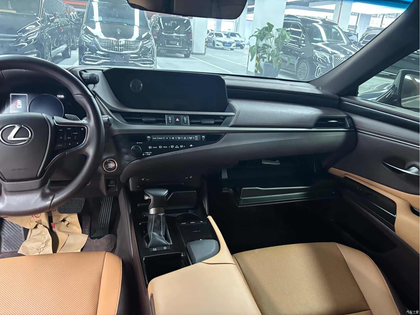 Lexus ES, 2020 6