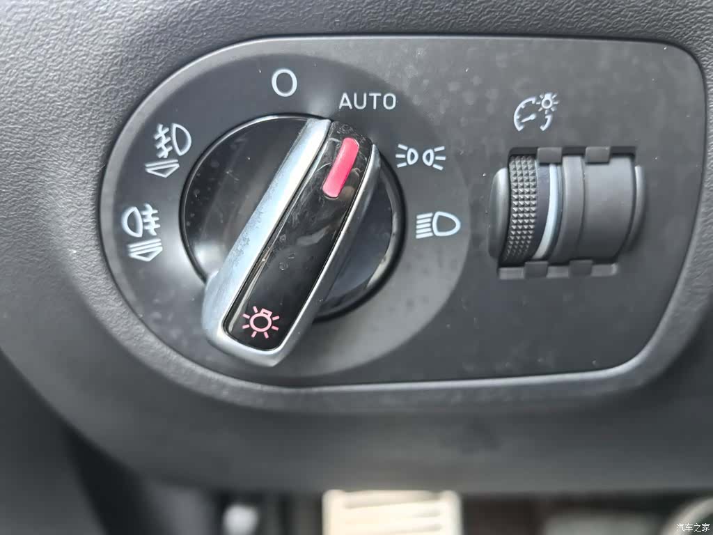 Audi TT, 2013 9