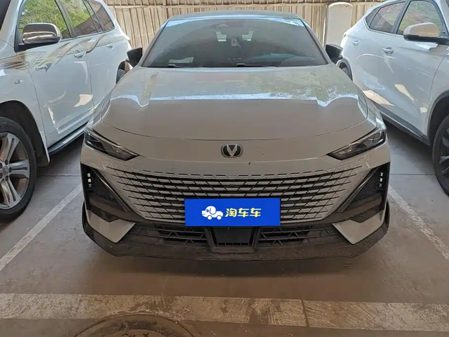 Changan UNI-V