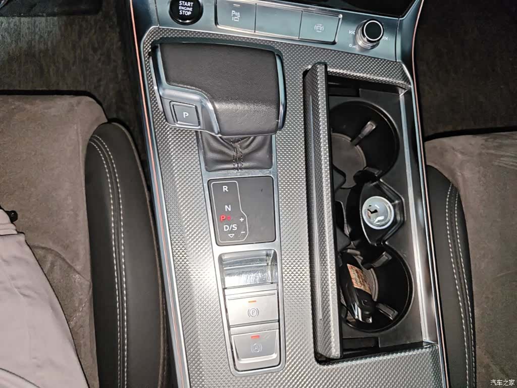 Audi A6L, 2022 21