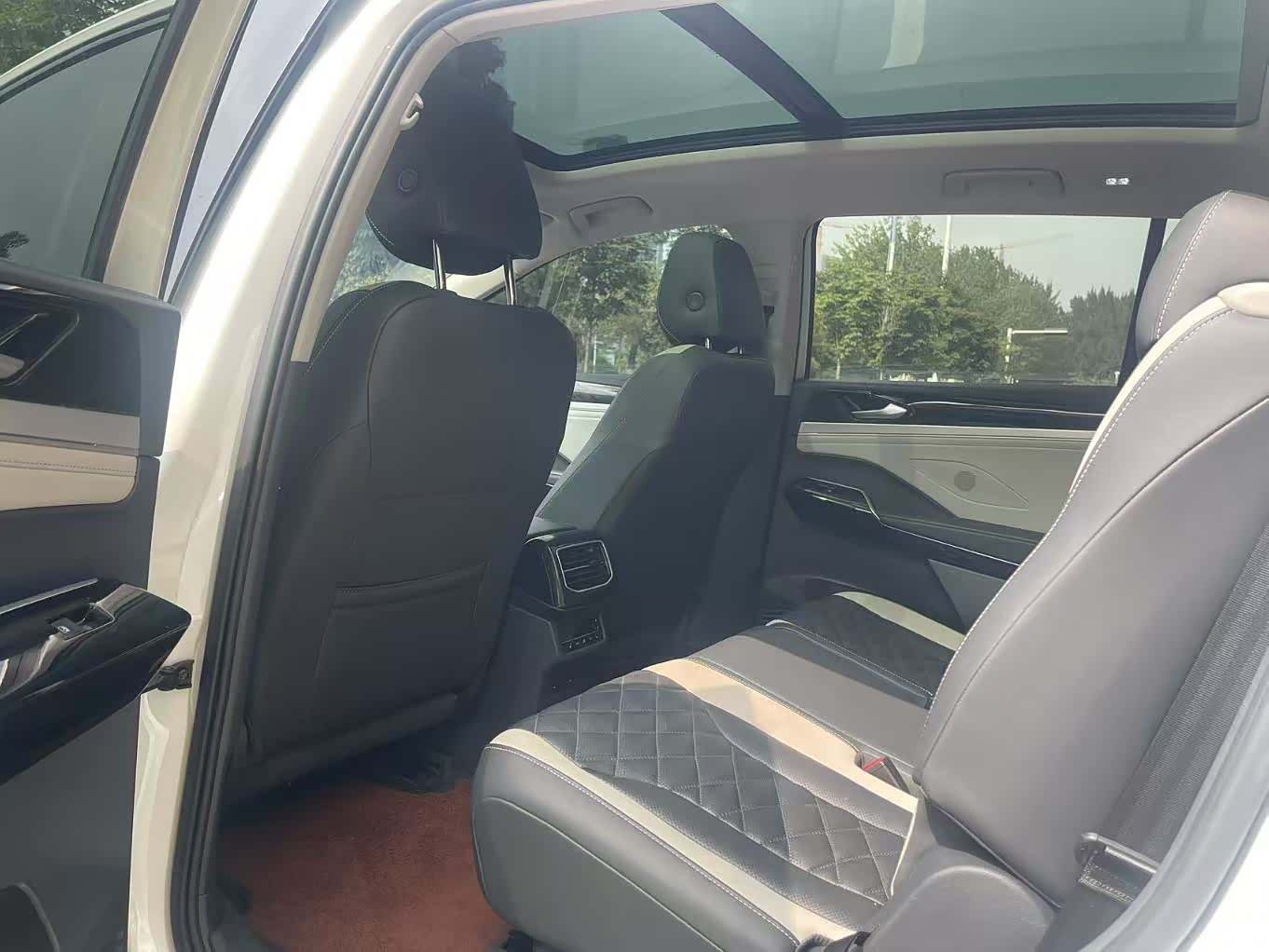 Volkswagen ID.6, 2022 все фото