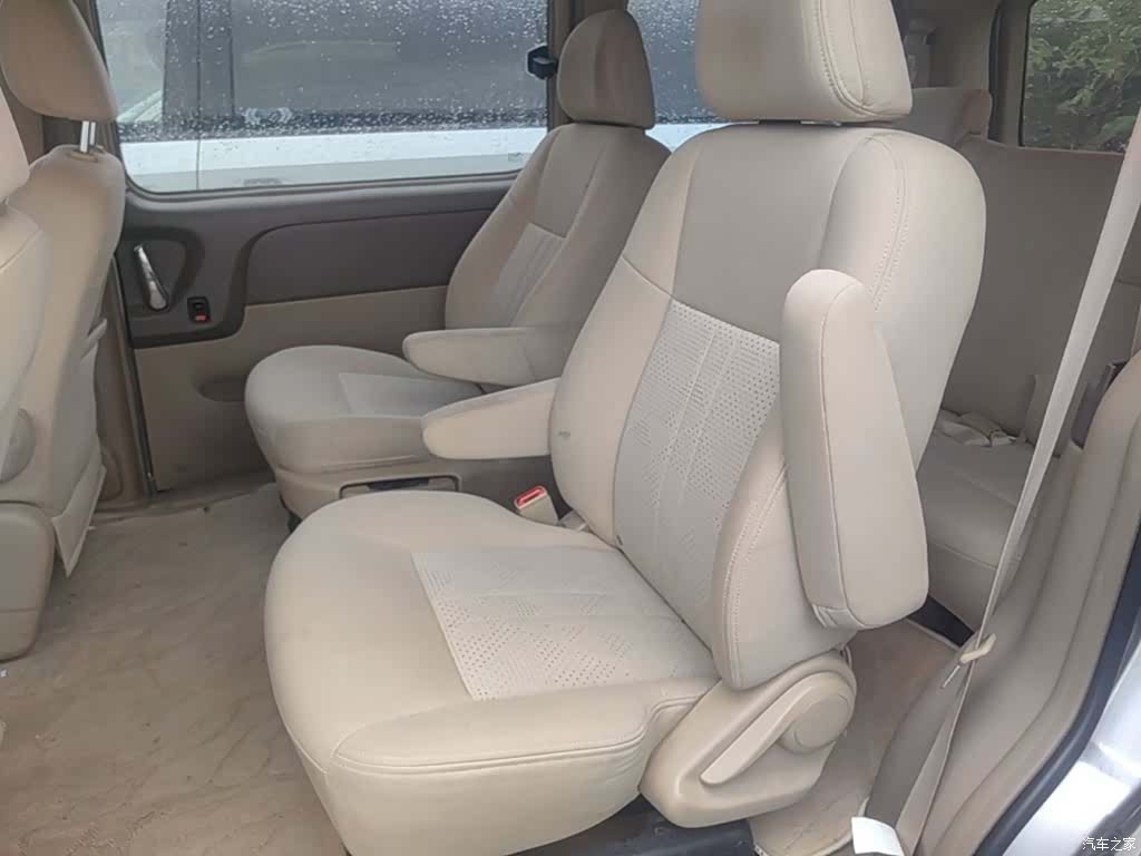 Buick GL8, 2016 10