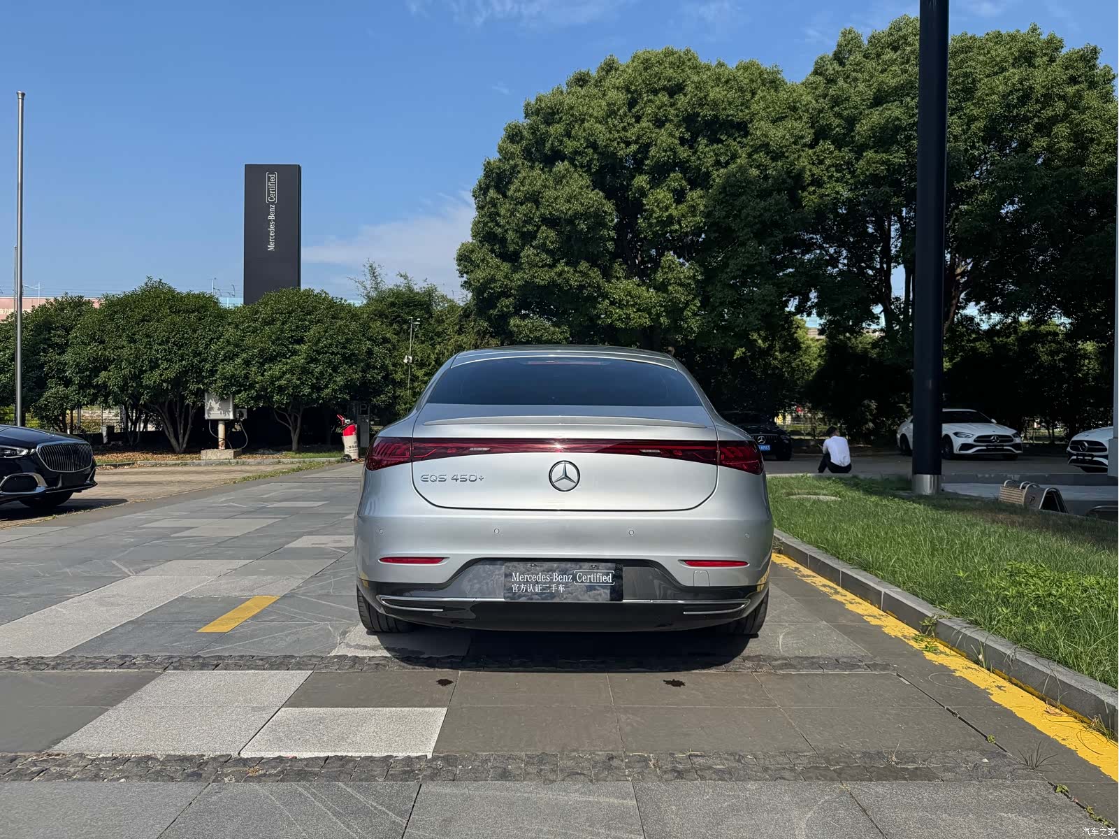 Mercedes-Benz EQS, 2024 17