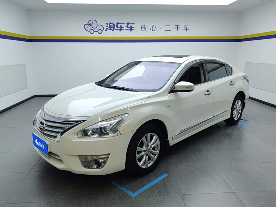 Nissan Altima 2014, фото 1