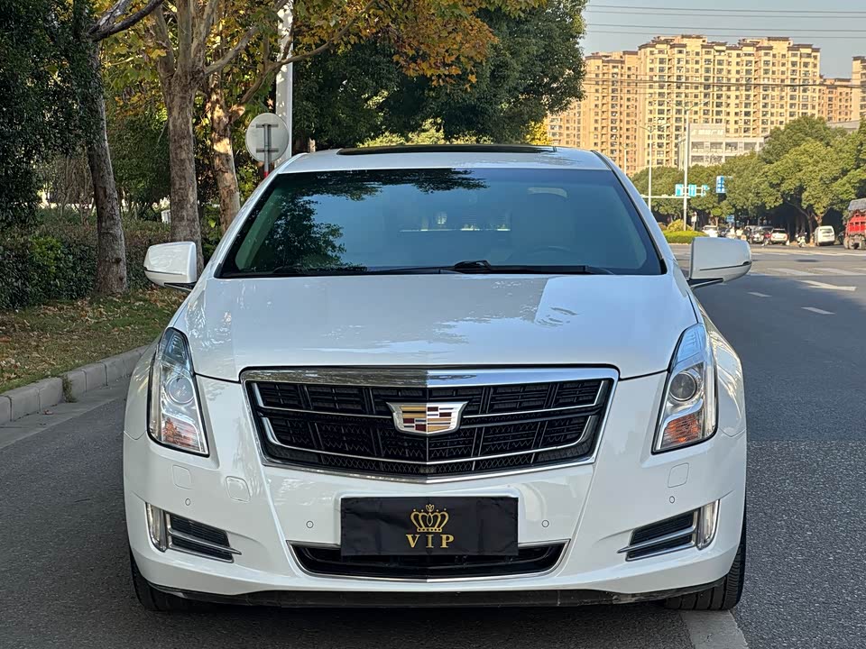 Cadillac XTS
