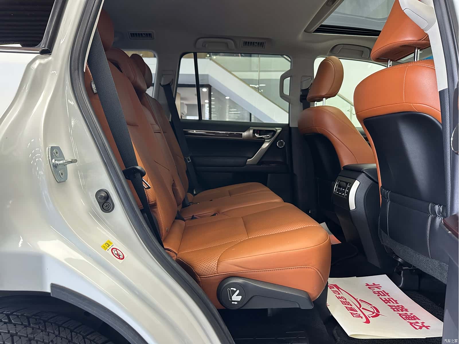 Lexus GX, 2015 14