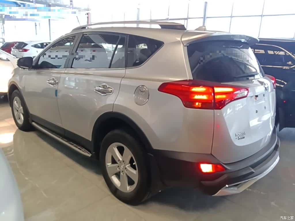 Toyota RAV4, 2014 все фото