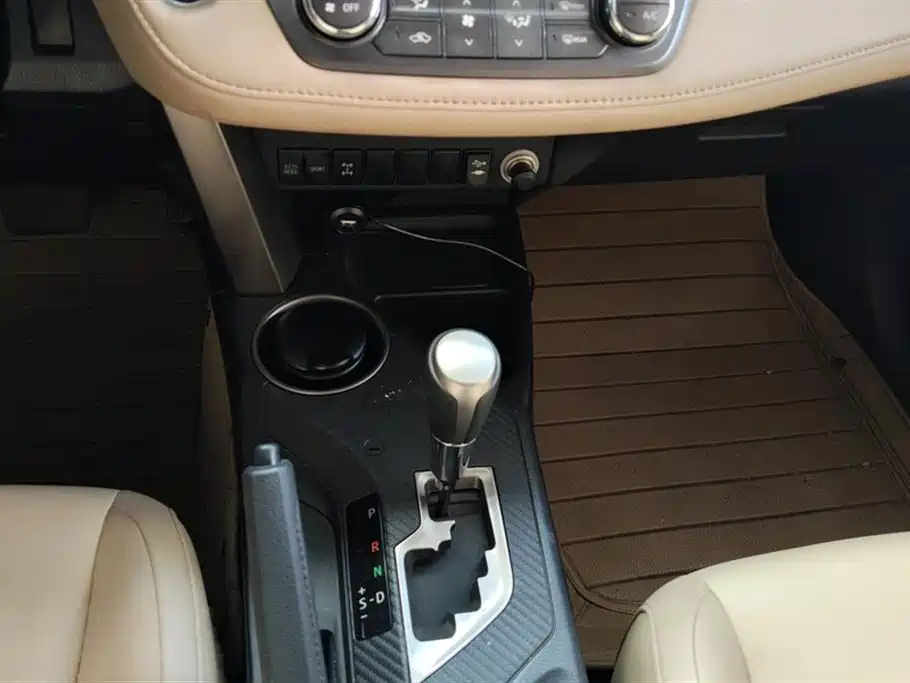 Toyota RAV4 Rongfang