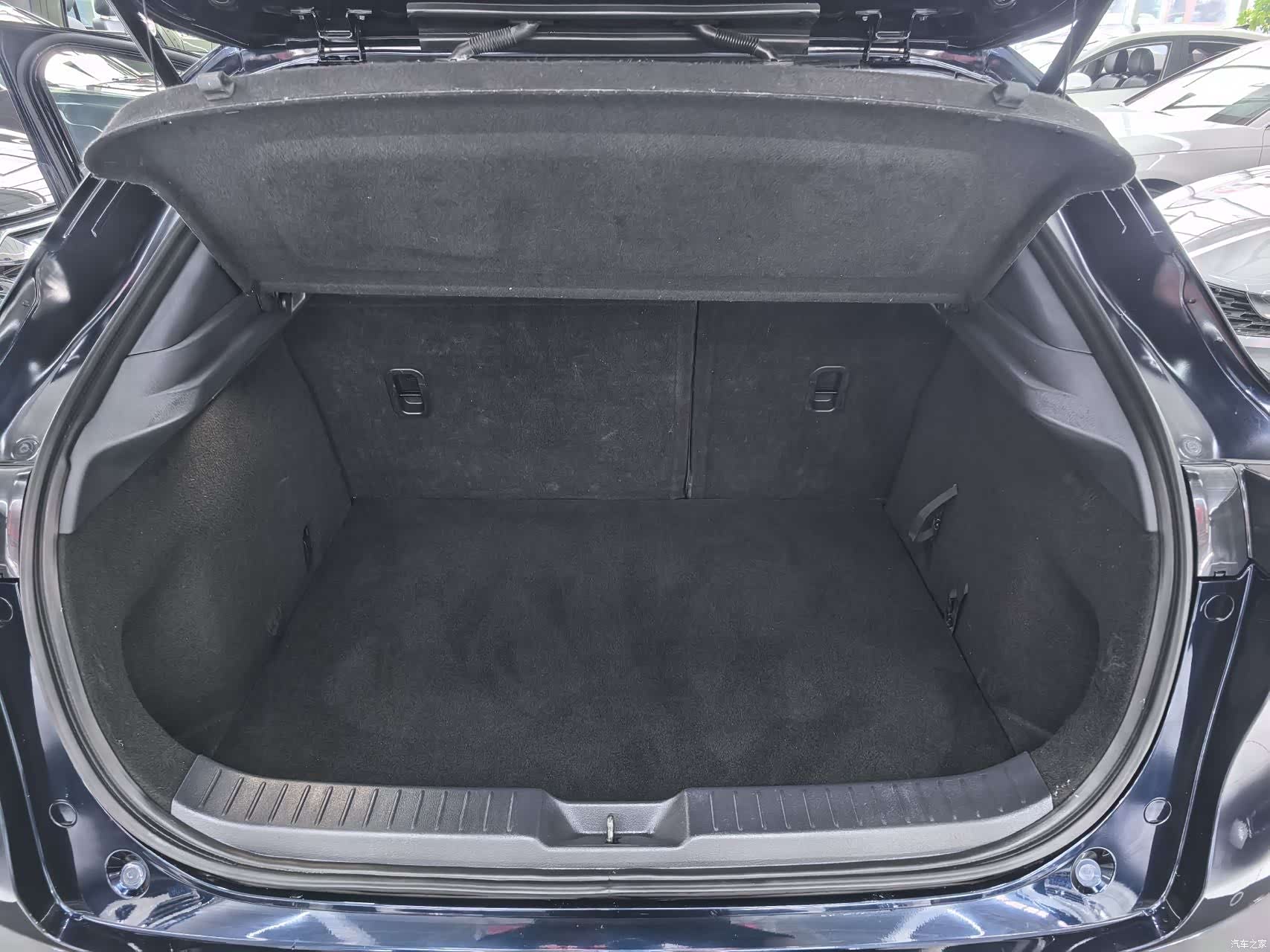 Mazda CX-30, 2022 13